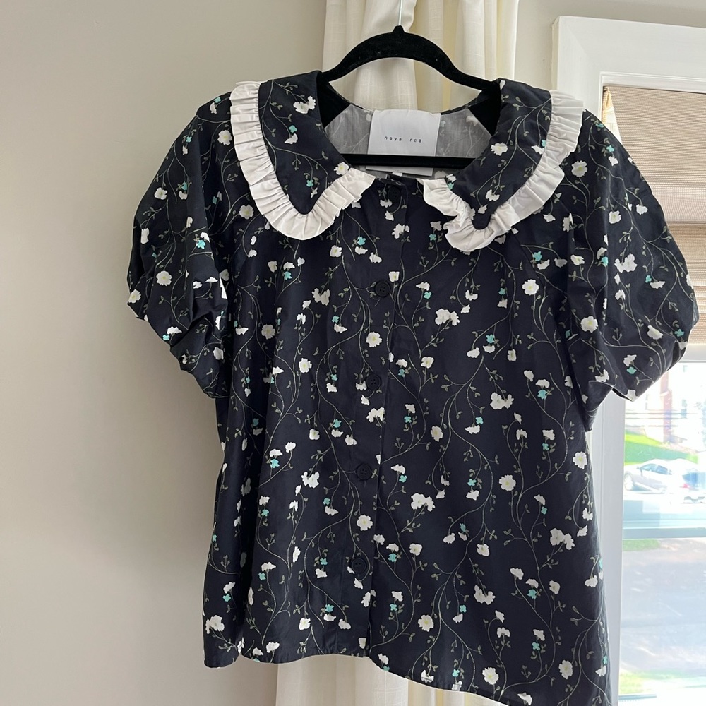 Naya Rae Collared Blouse